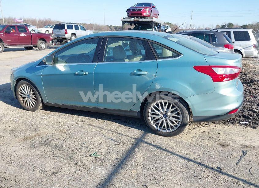 Photo 16 of 2012 Ford Focus SEL (VIN 1FAHP3H21CL437665)