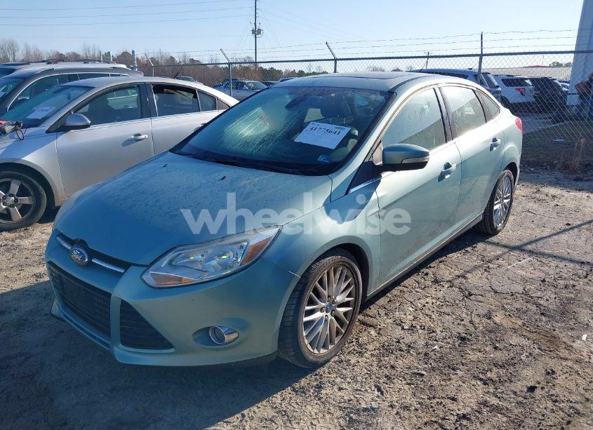 Photo 2 of 2012 Ford Focus SEL (VIN 1FAHP3H21CL437665)