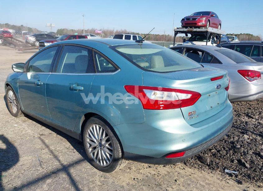 Photo 3 of 2012 Ford Focus SEL (VIN 1FAHP3H21CL437665)