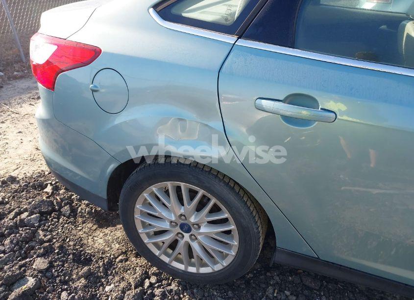 Photo 6 of 2012 Ford Focus SEL (VIN 1FAHP3H21CL437665)