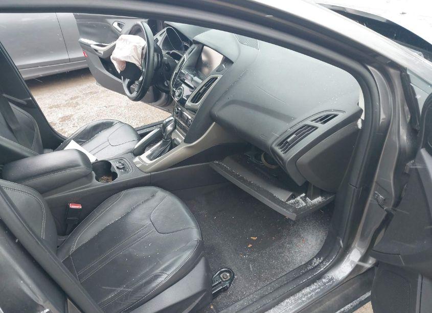 Photo 5 of 2012 Ford Focus SEL (VIN 1FAHP3H21CL442056)