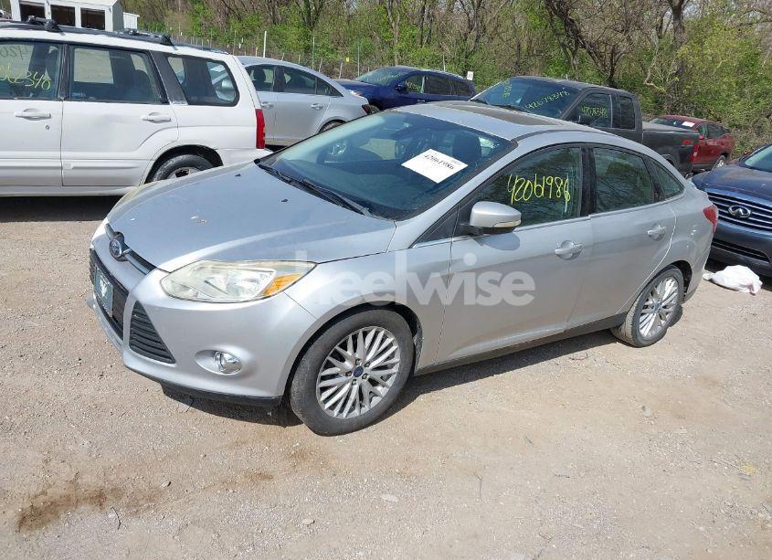 Photo 2 of 2012 Ford Focus SEL (VIN 1FAHP3H22CL184078)