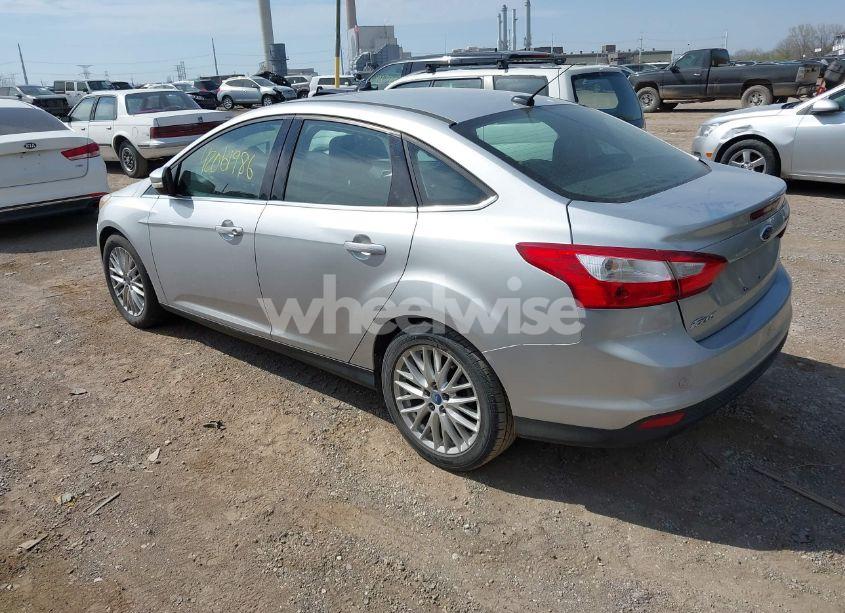 Photo 3 of 2012 Ford Focus SEL (VIN 1FAHP3H22CL184078)