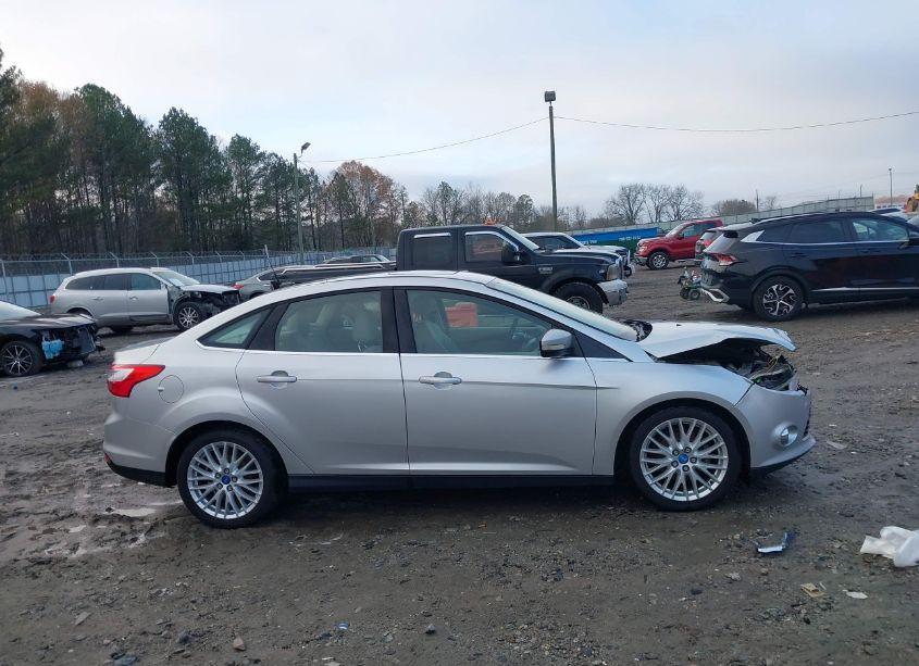Photo 13 of 2012 Ford Focus SEL (VIN 1FAHP3H22CL210677)