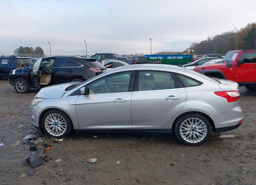 Photo 14 of 2012 Ford Focus SEL (VIN 1FAHP3H22CL210677)