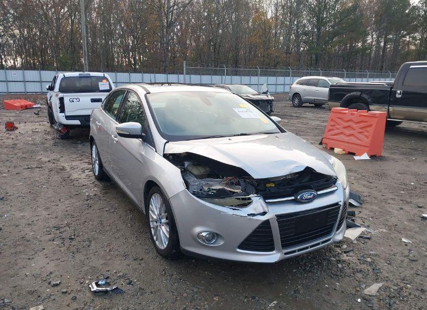 Photo 6 of 2012 Ford Focus SEL (VIN 1FAHP3H22CL210677)