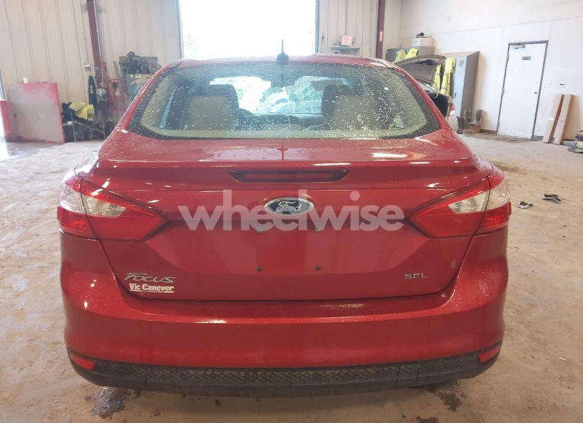 Photo 16 of 2012 Ford Focus SEL (VIN 1FAHP3H22CL226474)
