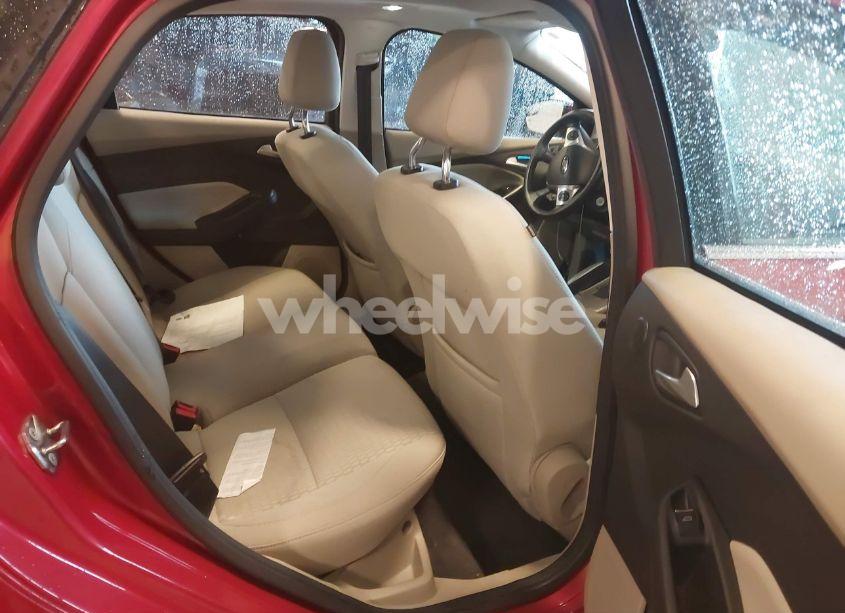 Photo 8 of 2012 Ford Focus SEL (VIN 1FAHP3H22CL226474)