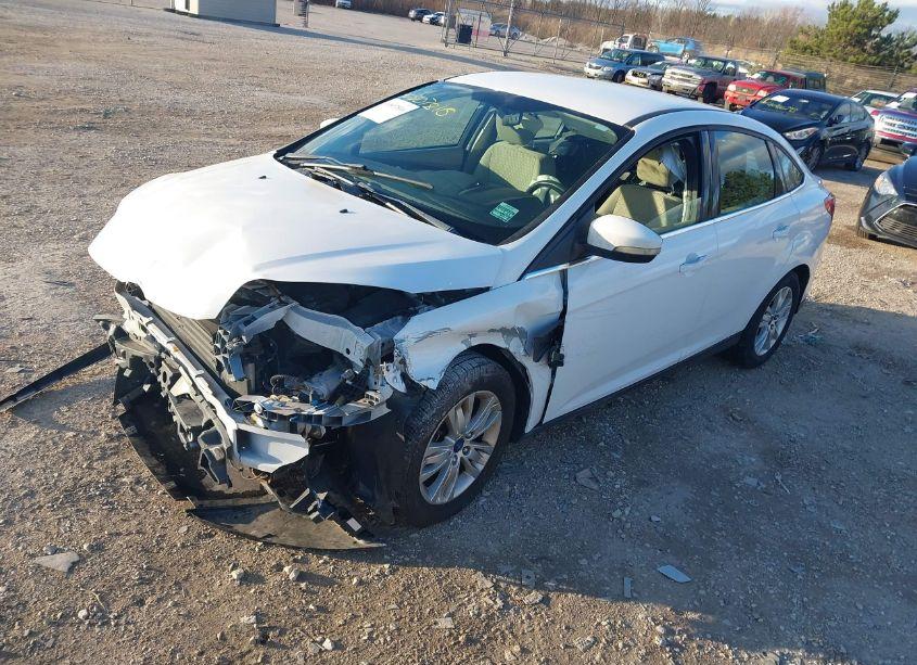 Photo 2 of 2012 Ford Focus SEL (VIN 1FAHP3H22CL358277)