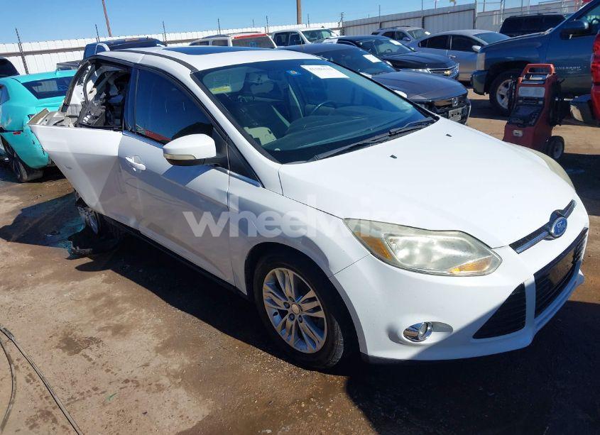 2012 Ford Focus SEL (VIN 1FAHP3H23CL162039) main photo