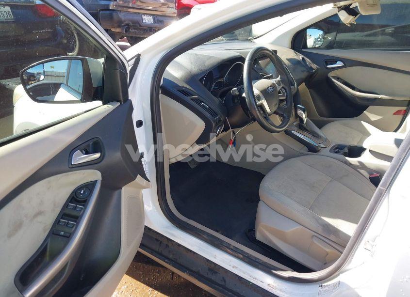 Photo 5 of 2012 Ford Focus SEL (VIN 1FAHP3H23CL162039)