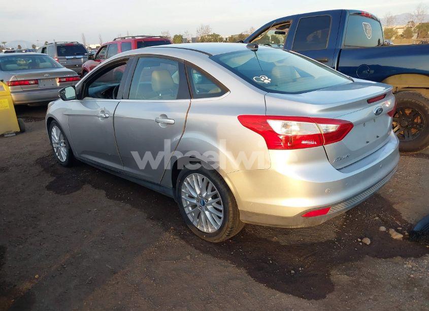 Photo 3 of 2012 Ford Focus SEL (VIN 1FAHP3H23CL236771)