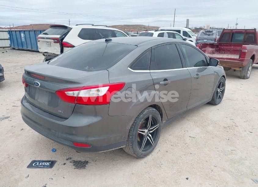 Photo 4 of 2012 Ford Focus SEL (VIN 1FAHP3H23CL250671)