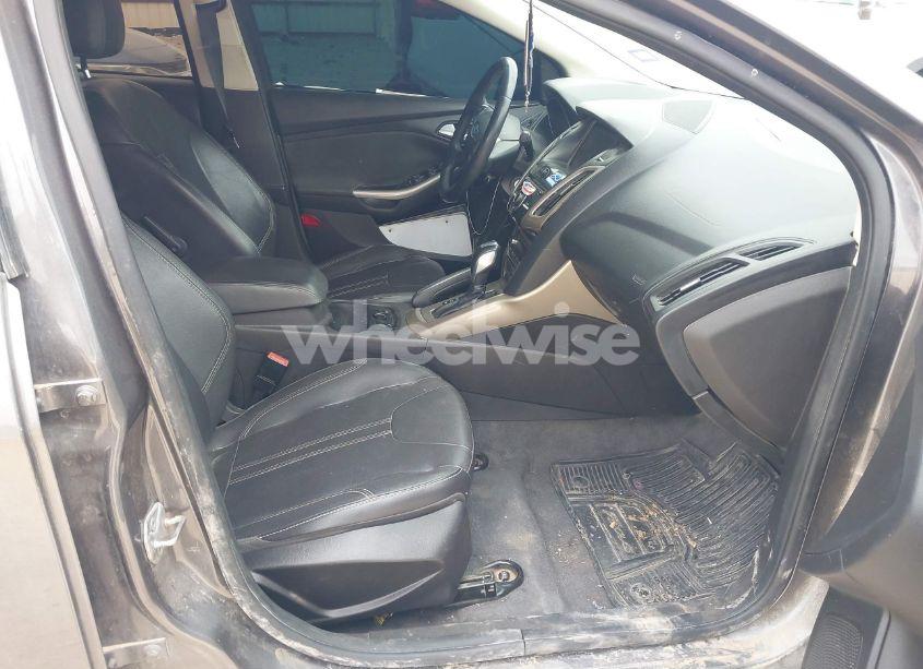 Photo 5 of 2012 Ford Focus SEL (VIN 1FAHP3H23CL250671)