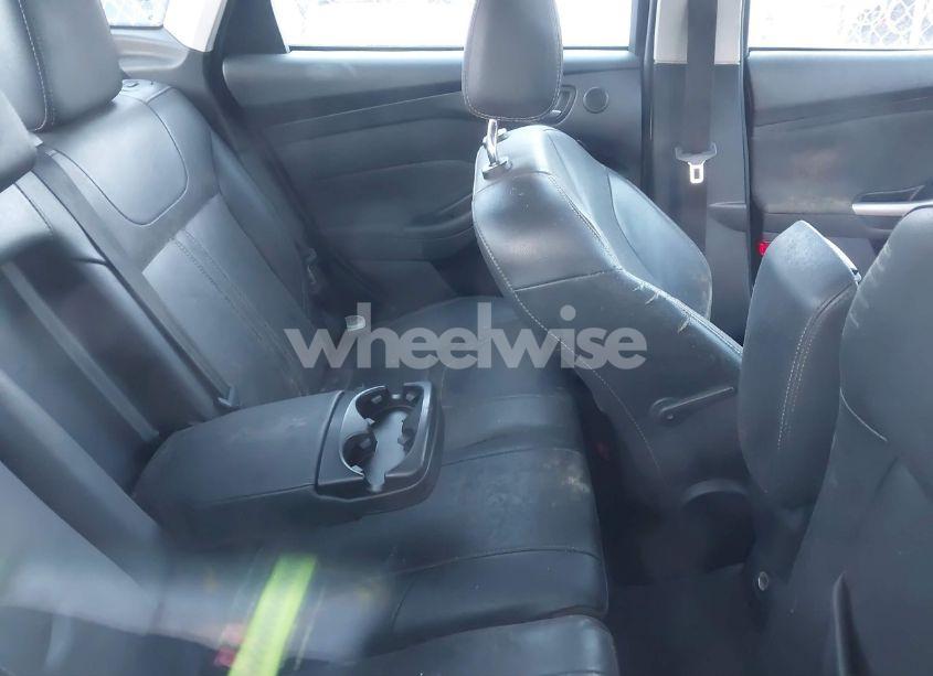 Photo 8 of 2012 Ford Focus SEL (VIN 1FAHP3H23CL276364)