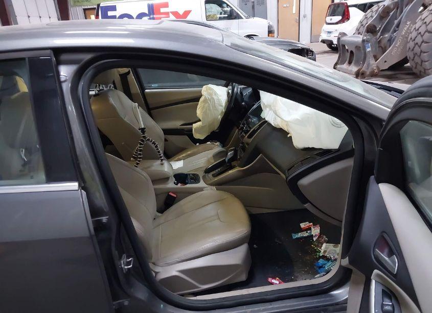 Photo 5 of 2012 Ford Focus SEL (VIN 1FAHP3H23CL313879)