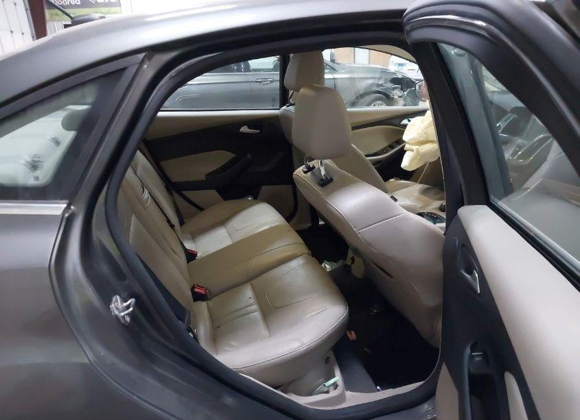 Photo 8 of 2012 Ford Focus SEL (VIN 1FAHP3H23CL313879)