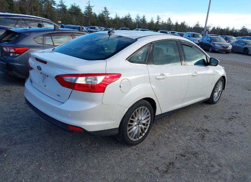 Photo 4 of 2012 Ford Focus SEL (VIN 1FAHP3H23CL460140)