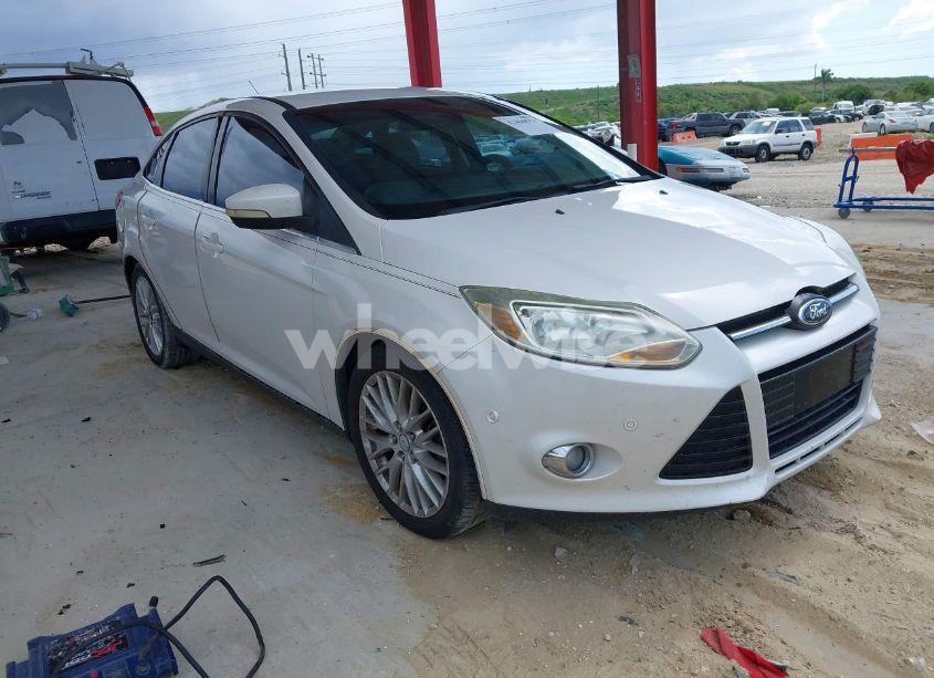 2012 Ford Focus SEL (VIN 1FAHP3H23CL473373) main photo