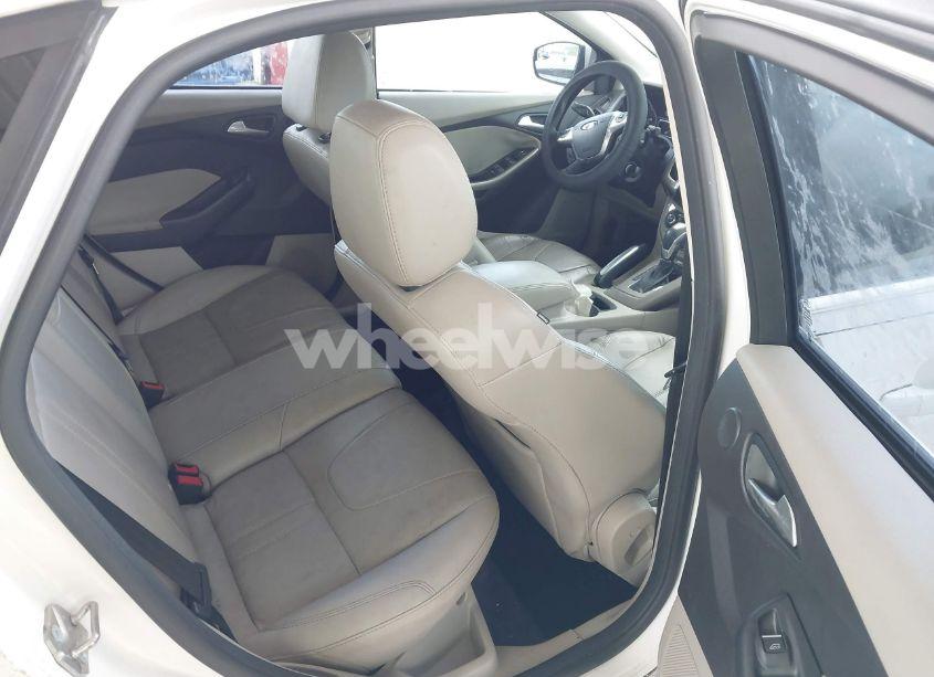 Photo 8 of 2012 Ford Focus SEL (VIN 1FAHP3H23CL473373)