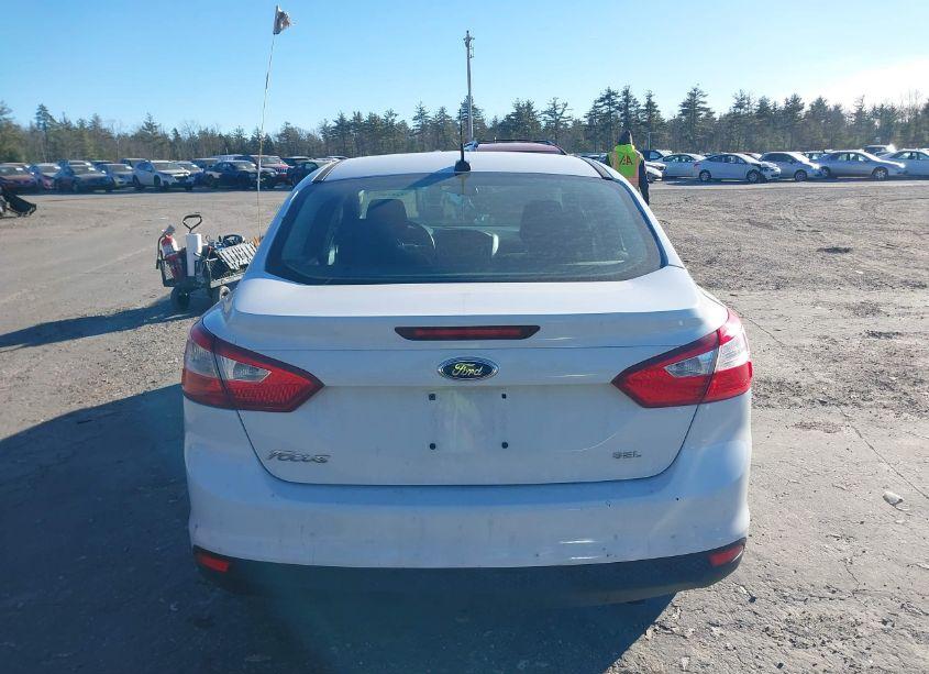 Photo 16 of 2012 Ford Focus SEL (VIN 1FAHP3H24CL171543)