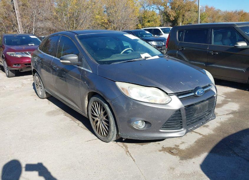 2012 Ford Focus SEL (VIN 1FAHP3H24CL176130) main photo