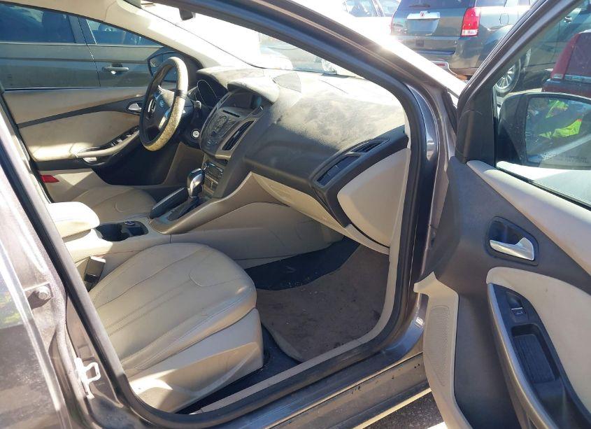 Photo 5 of 2012 Ford Focus SEL (VIN 1FAHP3H24CL176130)