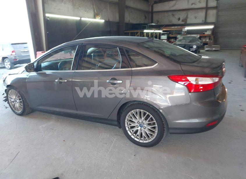 Photo 14 of 2012 Ford Focus SEL (VIN 1FAHP3H24CL194384)