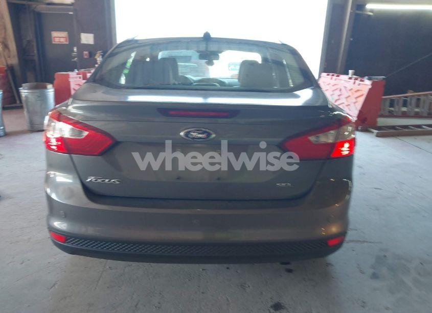 Photo 16 of 2012 Ford Focus SEL (VIN 1FAHP3H24CL194384)