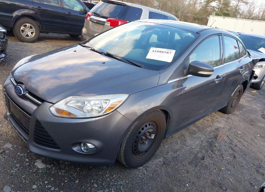 Photo 2 of 2012 Ford Focus SEL (VIN 1FAHP3H24CL205187)