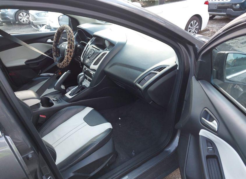 Photo 5 of 2012 Ford Focus SEL (VIN 1FAHP3H24CL205187)