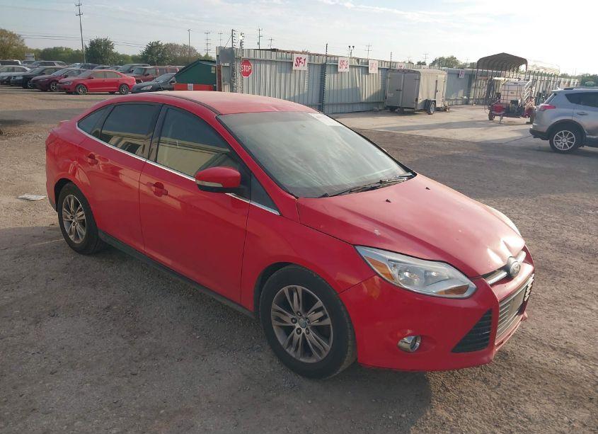 2012 Ford Focus SEL (VIN 1FAHP3H24CL275031) main photo