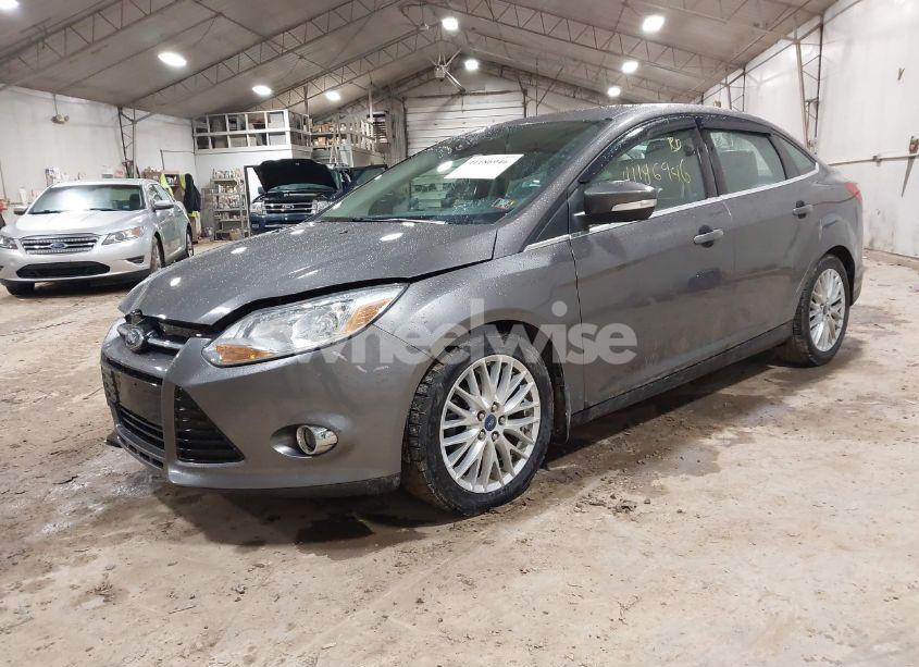Photo 2 of 2012 Ford Focus SEL (VIN 1FAHP3H24CL287325)
