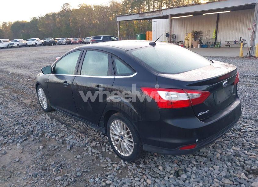Photo 3 of 2012 Ford Focus SEL (VIN 1FAHP3H24CL316340)