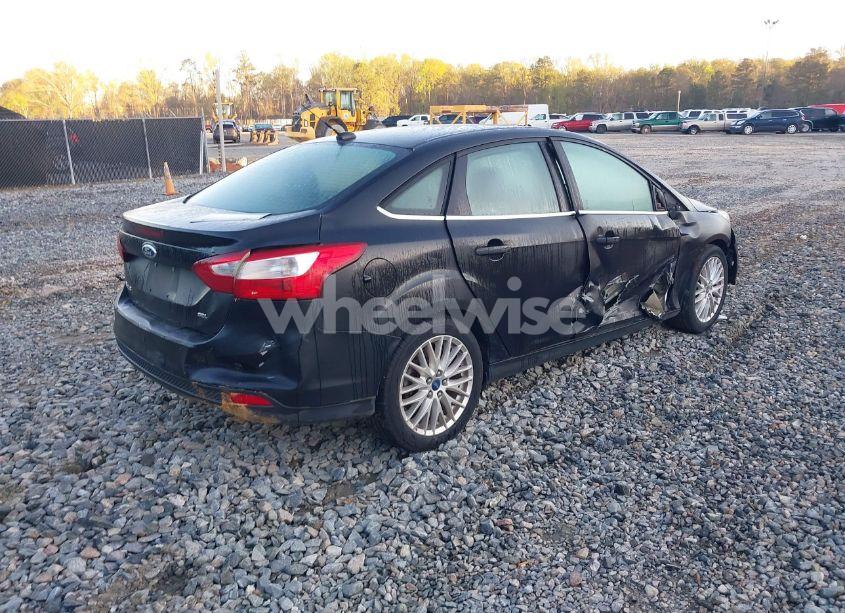 Photo 4 of 2012 Ford Focus SEL (VIN 1FAHP3H24CL316340)