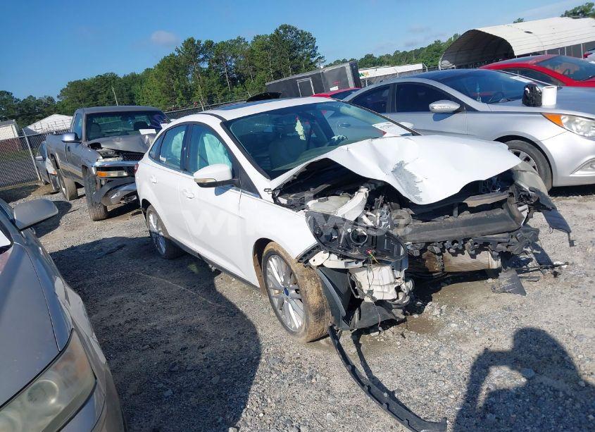 2012 Ford Focus SEL (VIN 1FAHP3H24CL317651) main photo