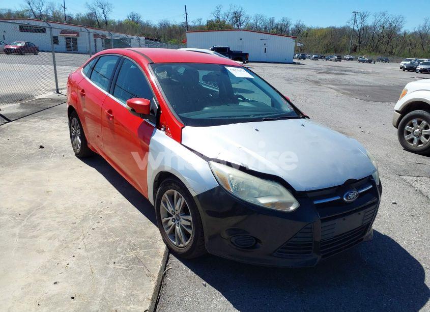 2012 Ford Focus SEL (VIN 1FAHP3H24CL387912) main photo