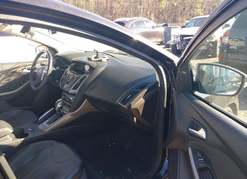 Photo 5 of 2012 Ford Focus SEL (VIN 1FAHP3H24CL432539)