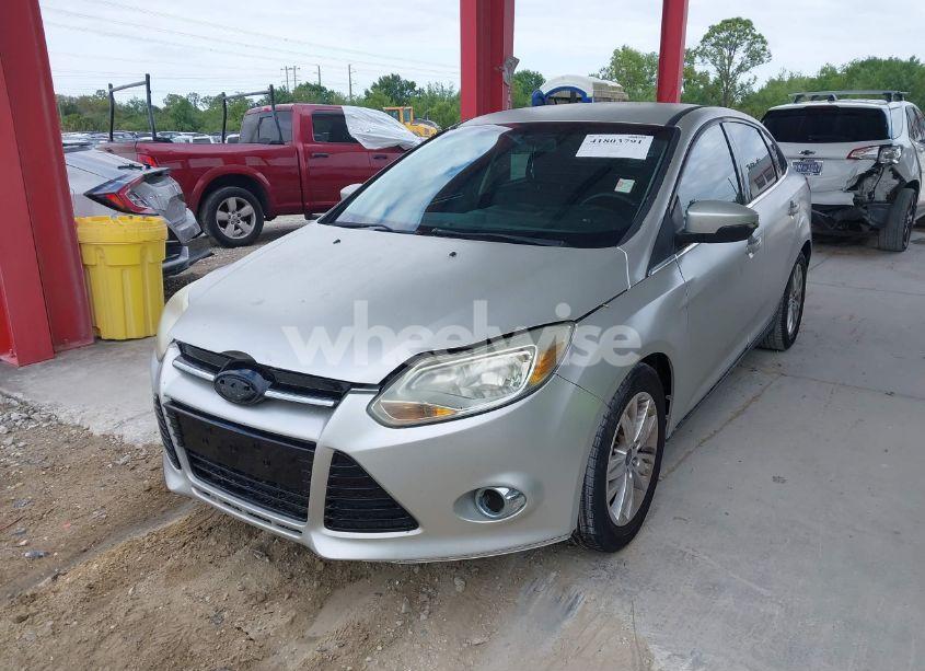 Photo 2 of 2012 Ford Focus SEL (VIN 1FAHP3H24CL457666)