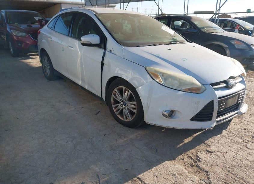 2012 Ford Focus SEL (VIN 1FAHP3H25CL200306) main photo