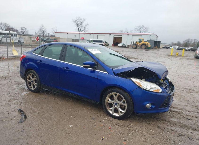 2012 Ford Focus SEL (VIN 1FAHP3H25CL329355) main photo