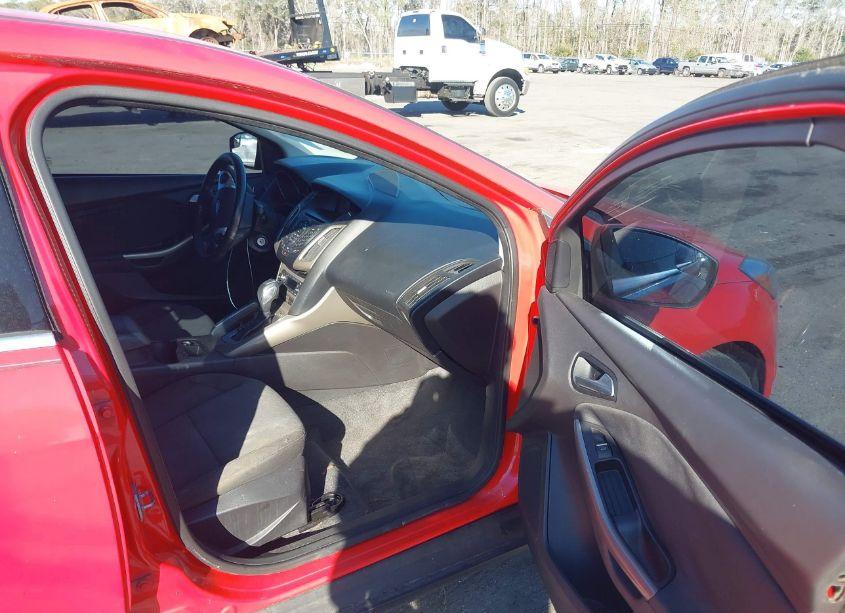 Photo 5 of 2012 Ford Focus SEL (VIN 1FAHP3H26CL107519)