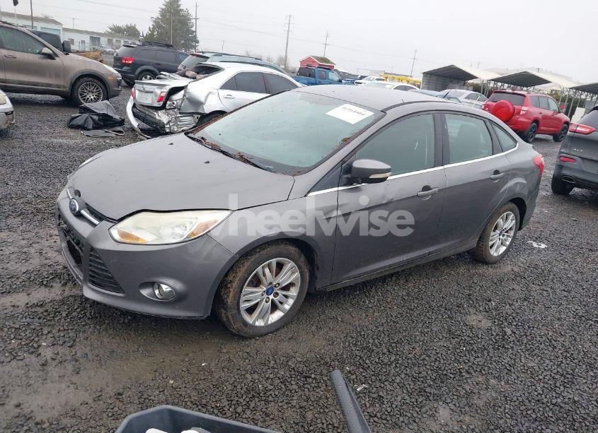 Photo 2 of 2012 Ford Focus SEL (VIN 1FAHP3H26CL239437)