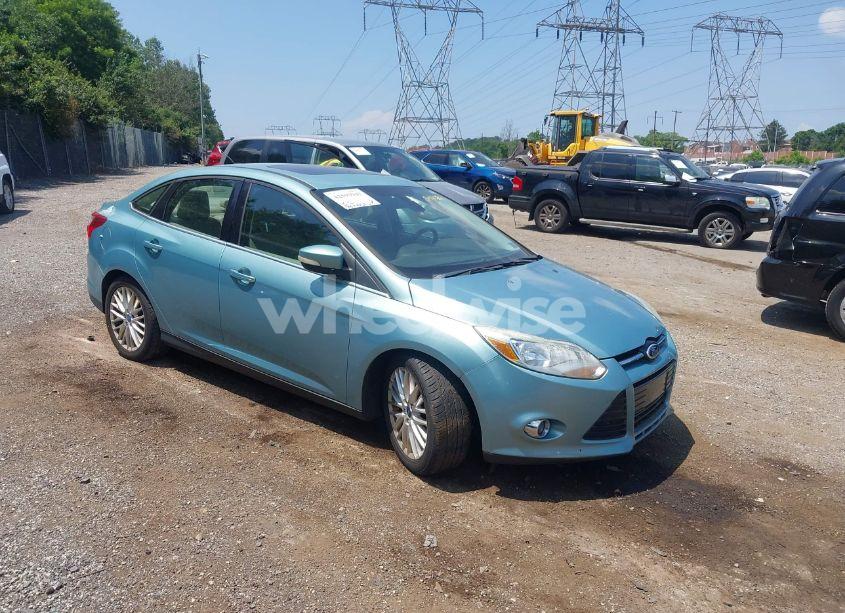 2012 Ford Focus SEL (VIN 1FAHP3H26CL247022) main photo