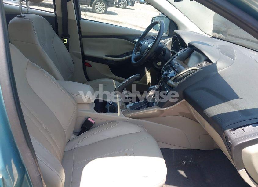 Photo 5 of 2012 Ford Focus SEL (VIN 1FAHP3H26CL247022)