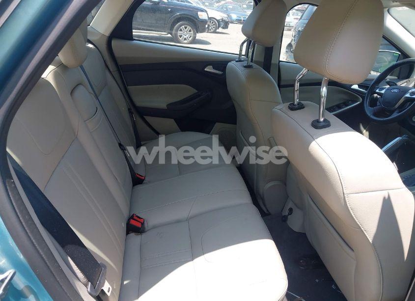 Photo 8 of 2012 Ford Focus SEL (VIN 1FAHP3H26CL247022)