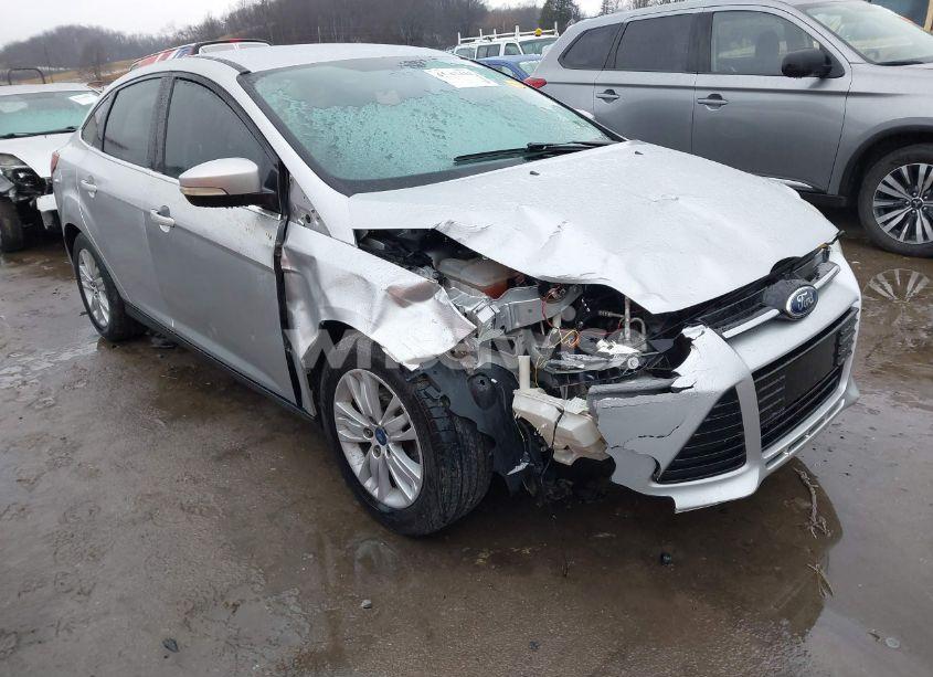 2012 Ford Focus SEL (VIN 1FAHP3H26CL317344) main photo