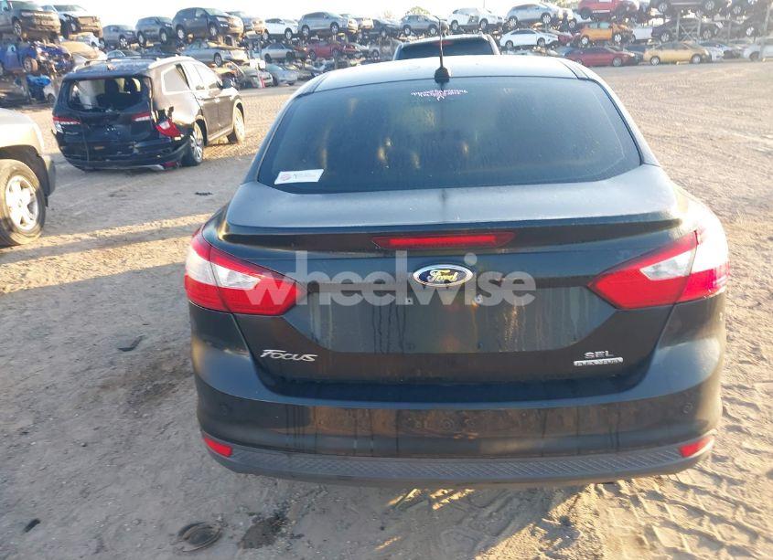 Photo 16 of 2012 Ford Focus SEL (VIN 1FAHP3H26CL372330)