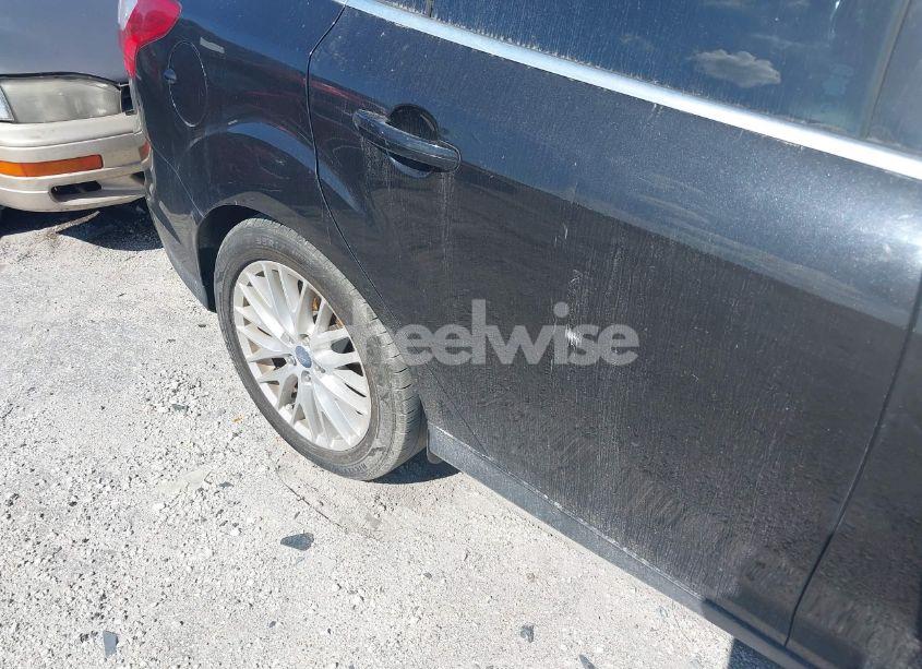 Photo 17 of 2012 Ford Focus SEL (VIN 1FAHP3H26CL372330)