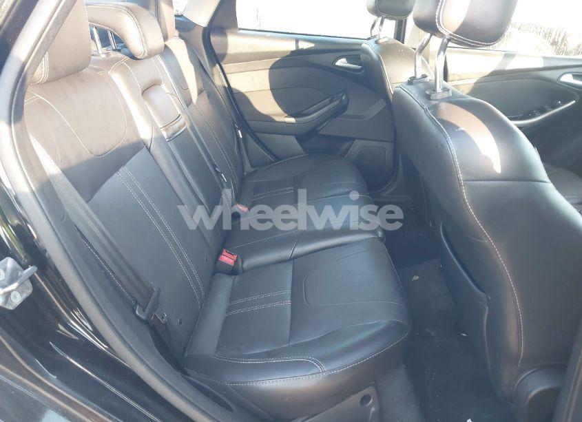 Photo 8 of 2012 Ford Focus SEL (VIN 1FAHP3H26CL372330)